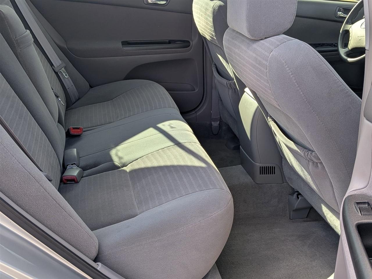 Toyota Camry LE V6 2006