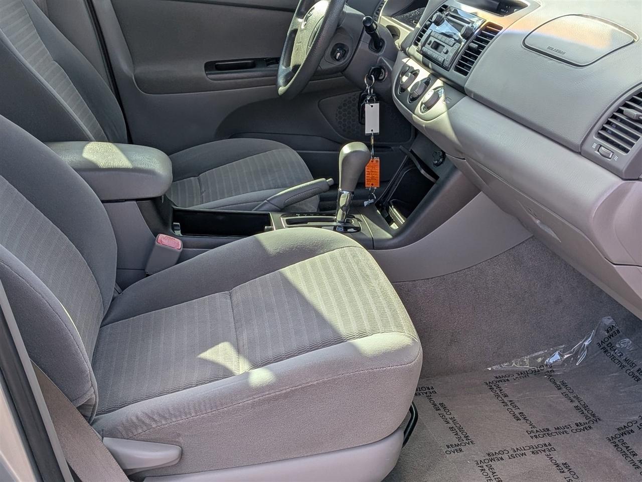 Toyota Camry LE V6 2006