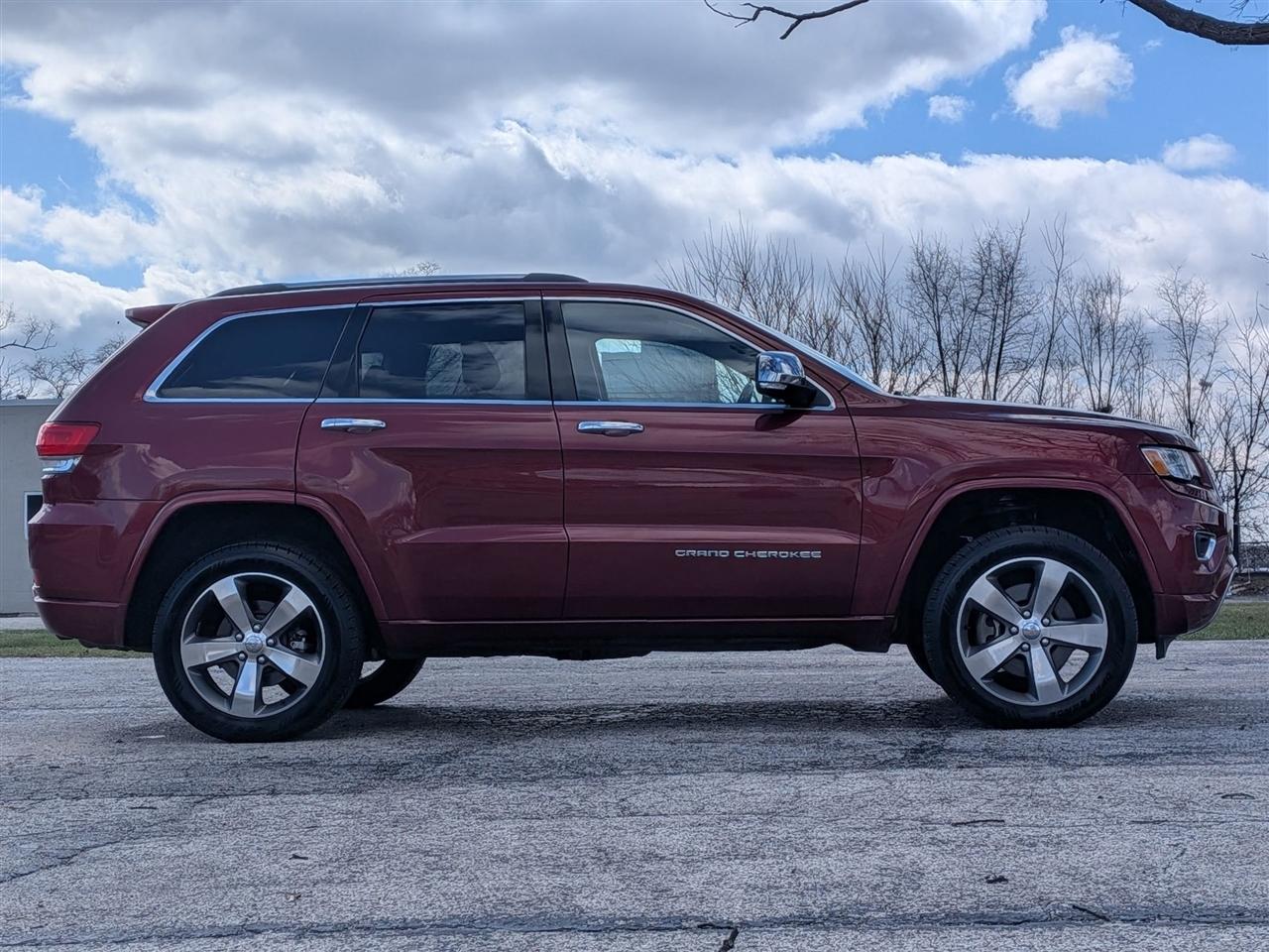 Jeep Grand Cherokee Overland 4D SUV 4WD 2015