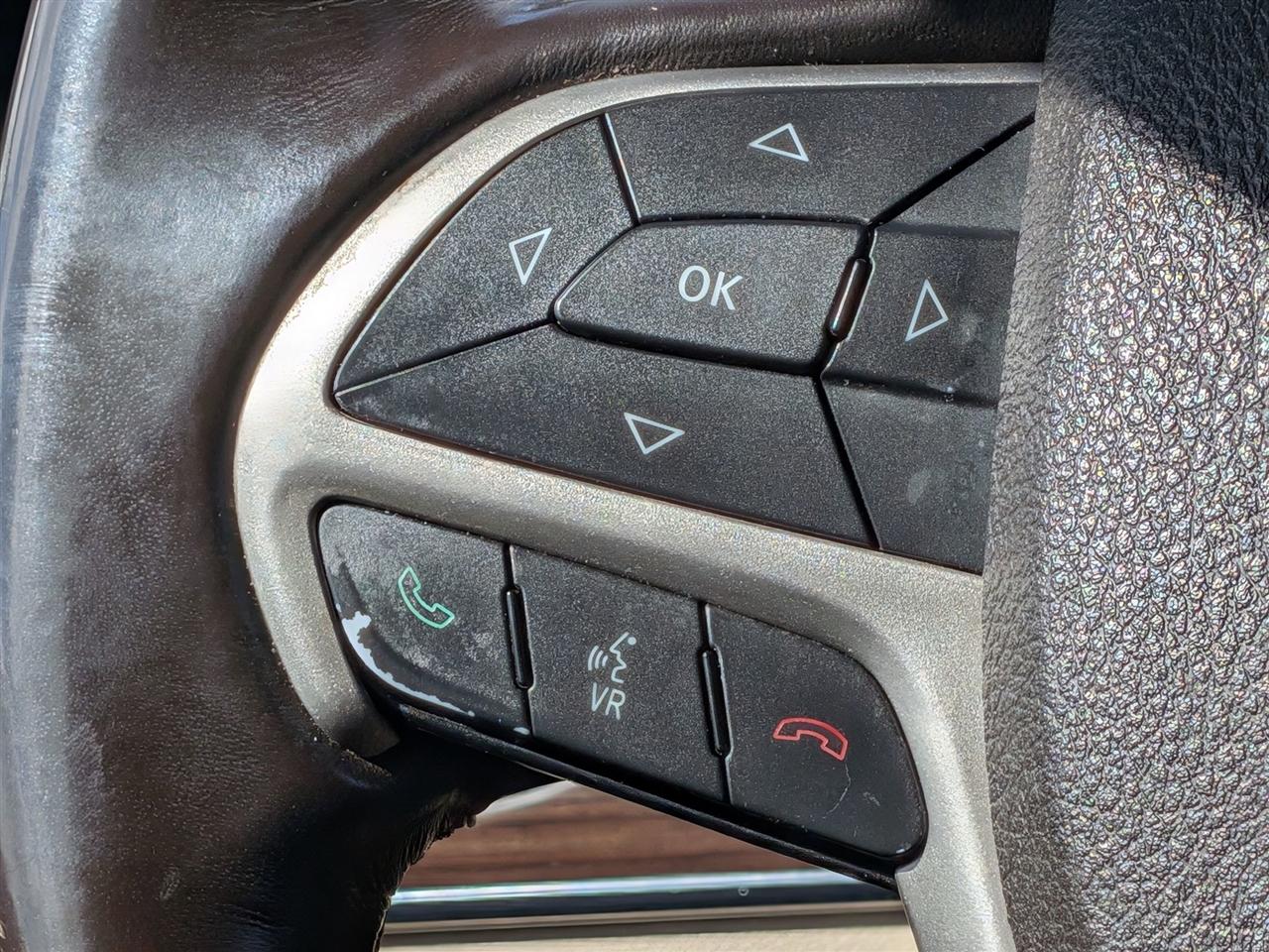 Jeep Grand Cherokee Overland 4D SUV 4WD 2015