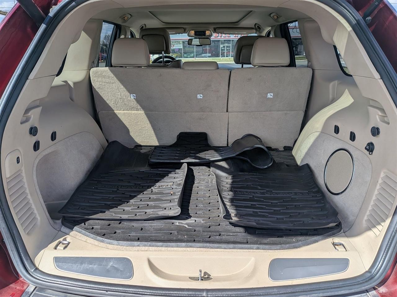 Jeep Grand Cherokee Overland 4D SUV 4WD 2015