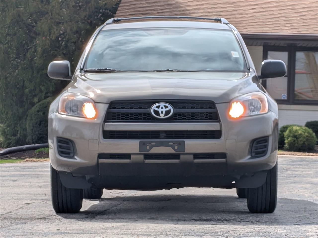 Toyota RAV4 Base I4 4WD 2011
