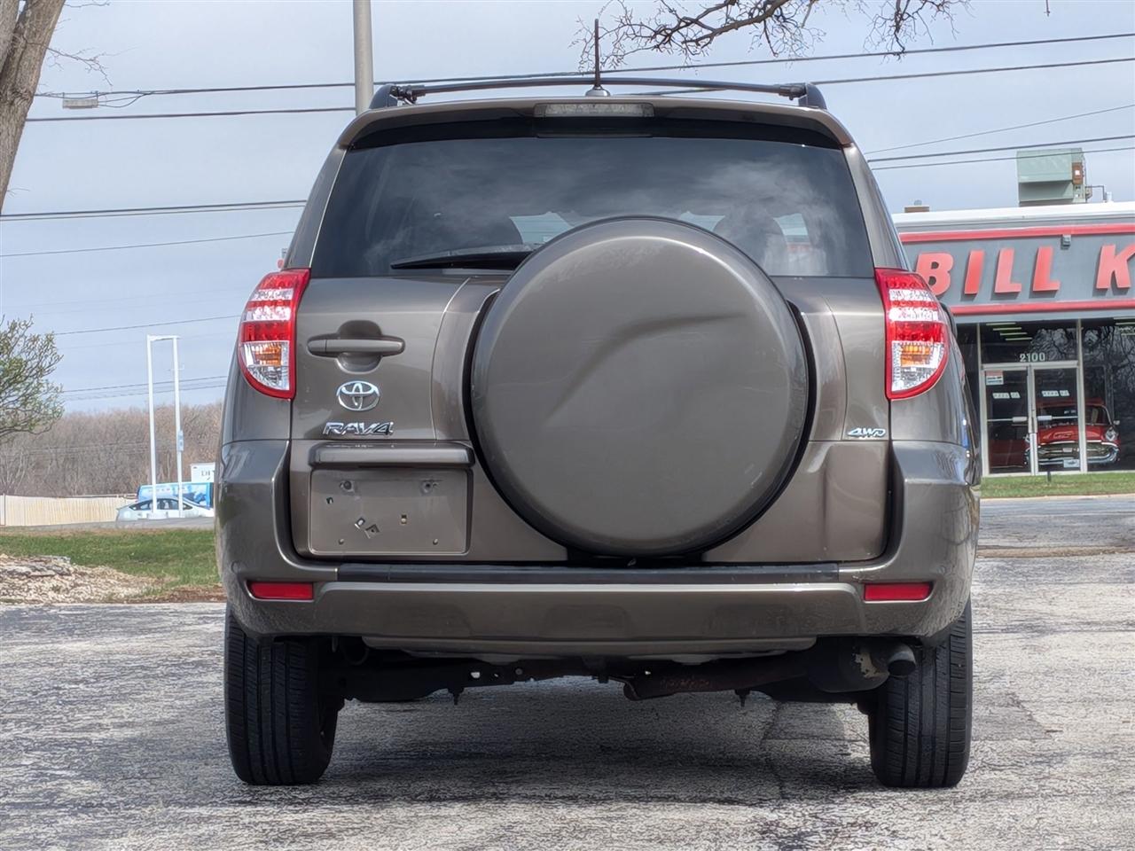 Toyota RAV4 Base I4 4WD 2011