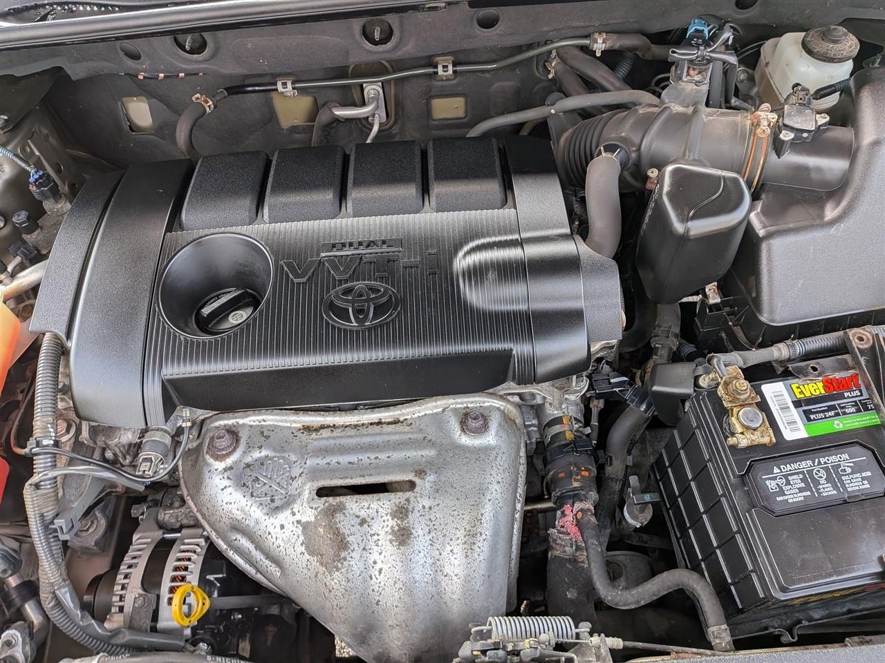 Toyota RAV4 Base I4 4WD 2011