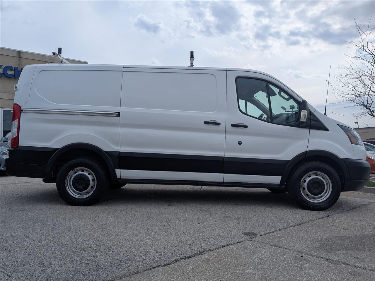 Ford Transit 150 Van Low Roof w/Sliding Pass. 130-in. WB 2019