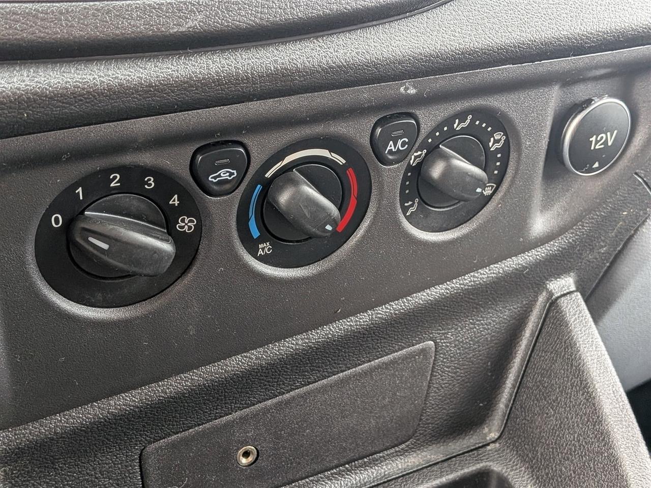 Ford Transit 150 Van Low Roof w/Sliding Pass. 130-in. WB 2019