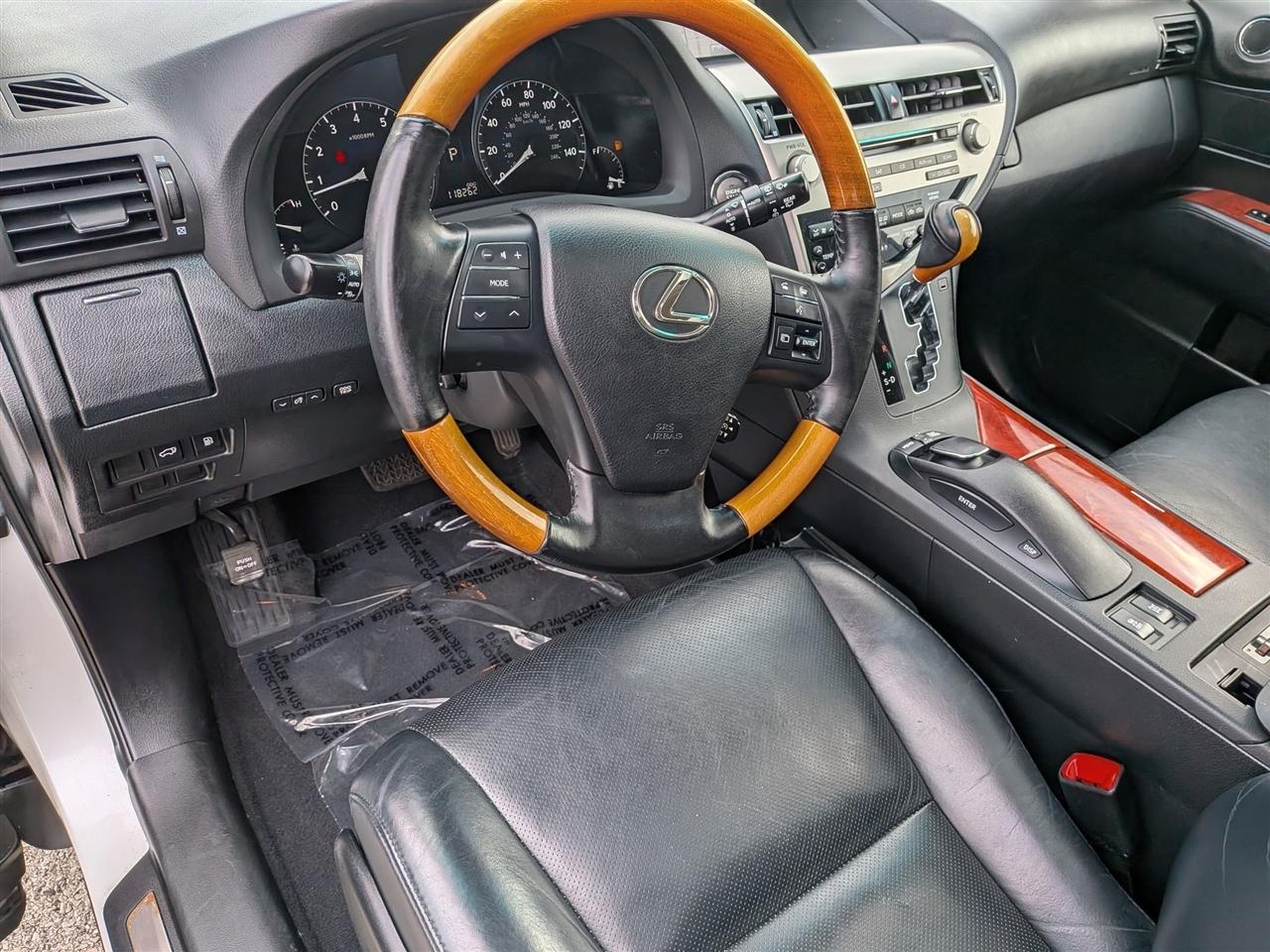 Lexus RX 350 4D SUV AWD 2011