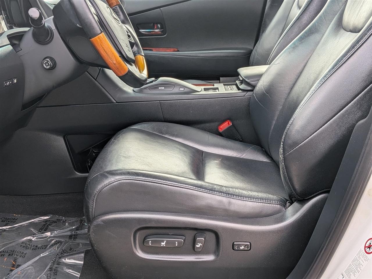 Lexus RX 350 4D SUV AWD 2011