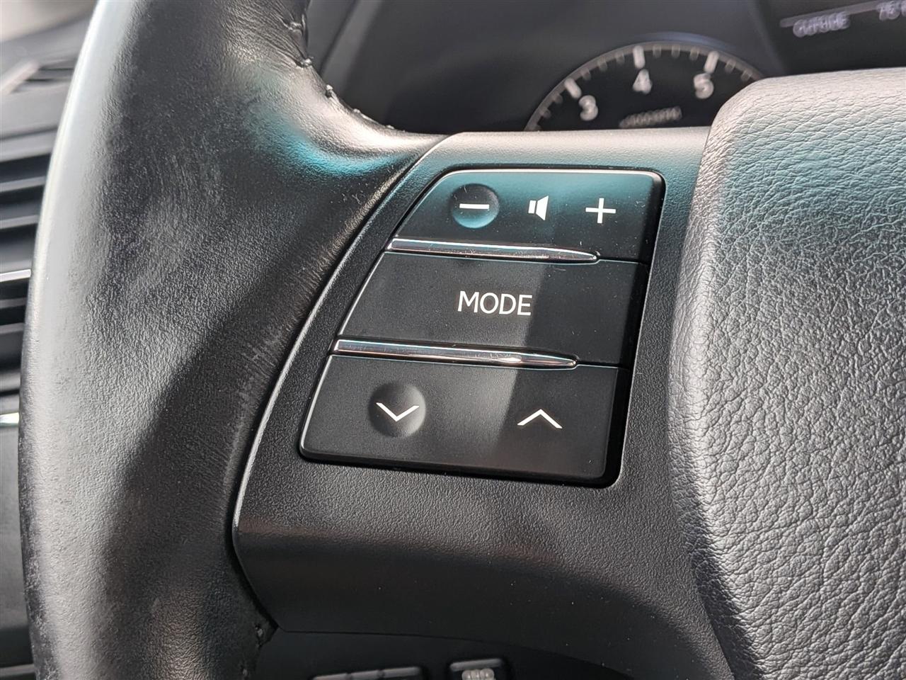 Lexus RX 350 4D SUV AWD 2011