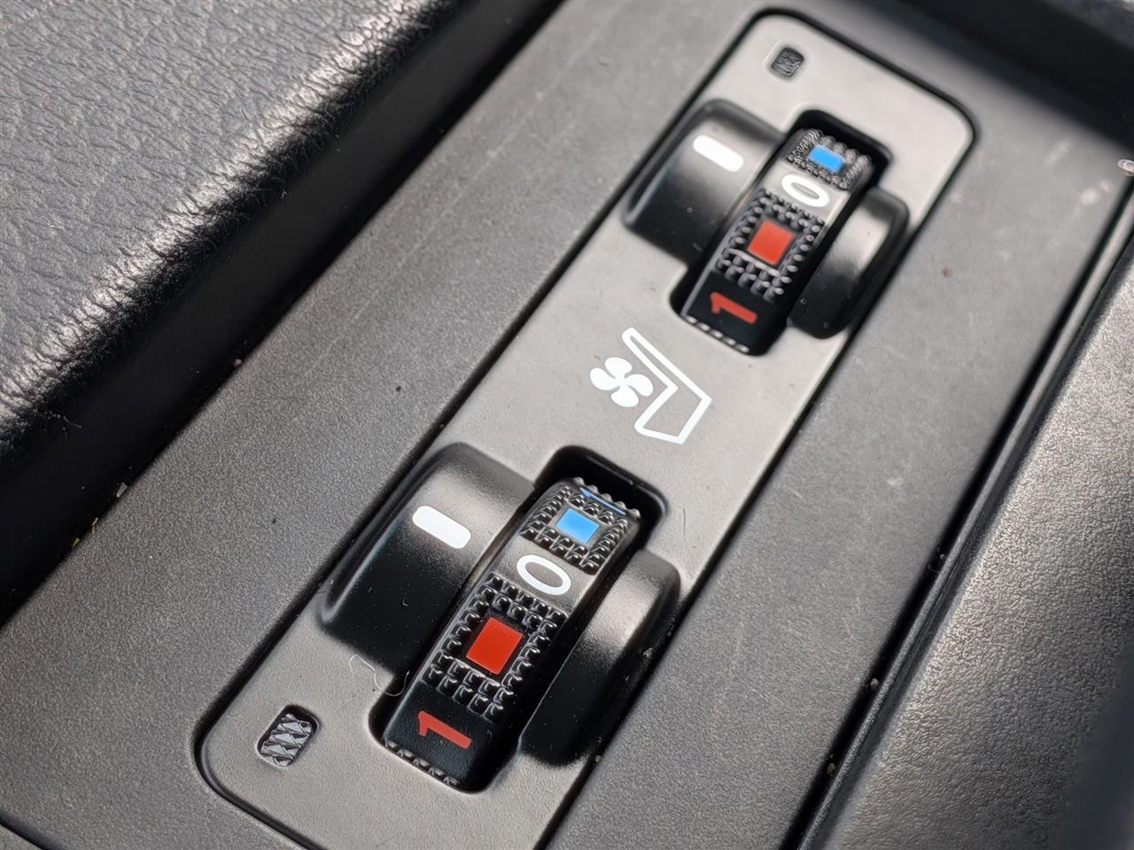 Lexus RX 350 4D SUV AWD 2011