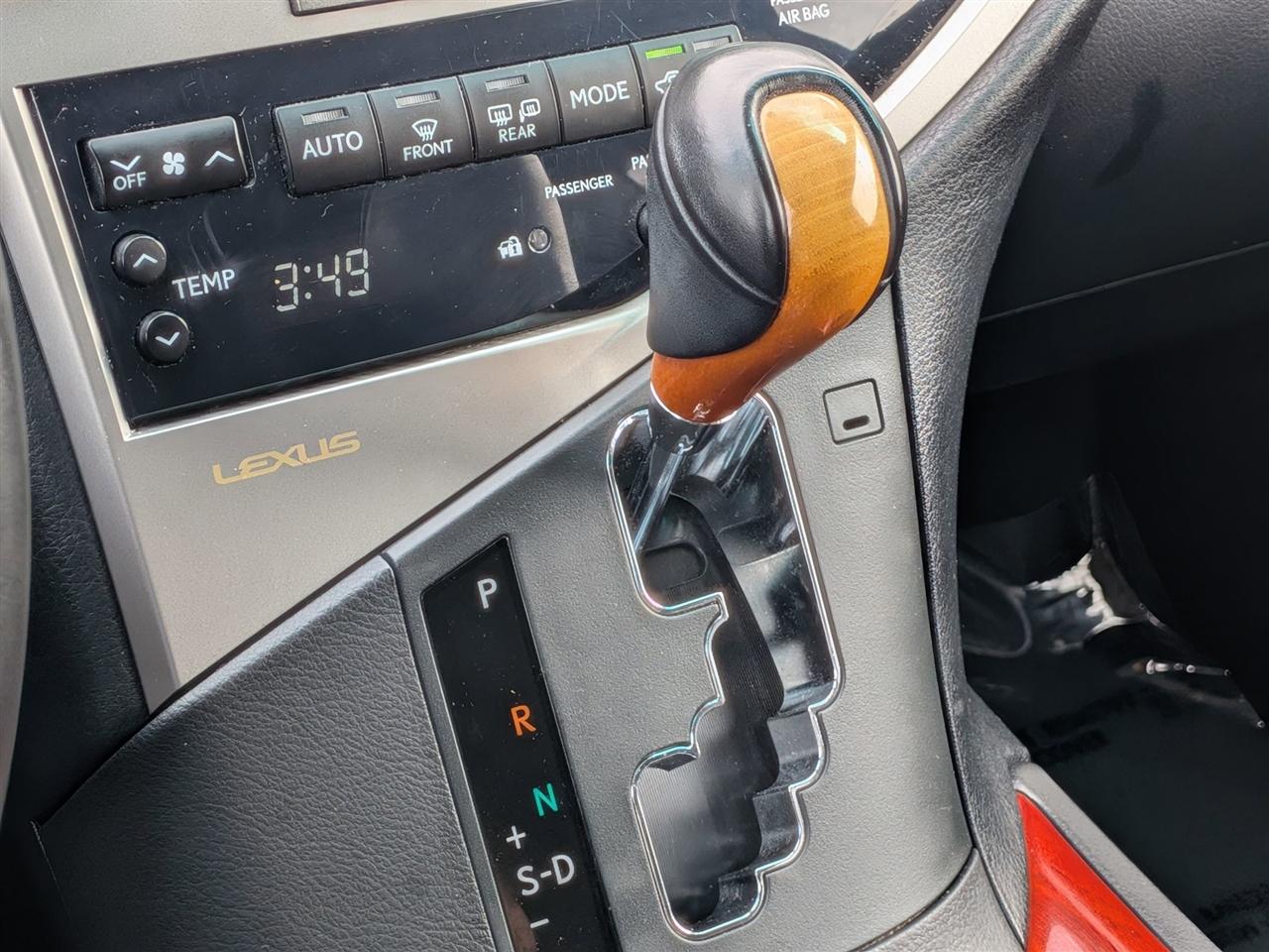 Lexus RX 350 4D SUV AWD 2011