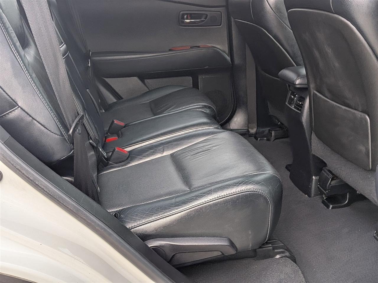 Lexus RX 350 4D SUV AWD 2011