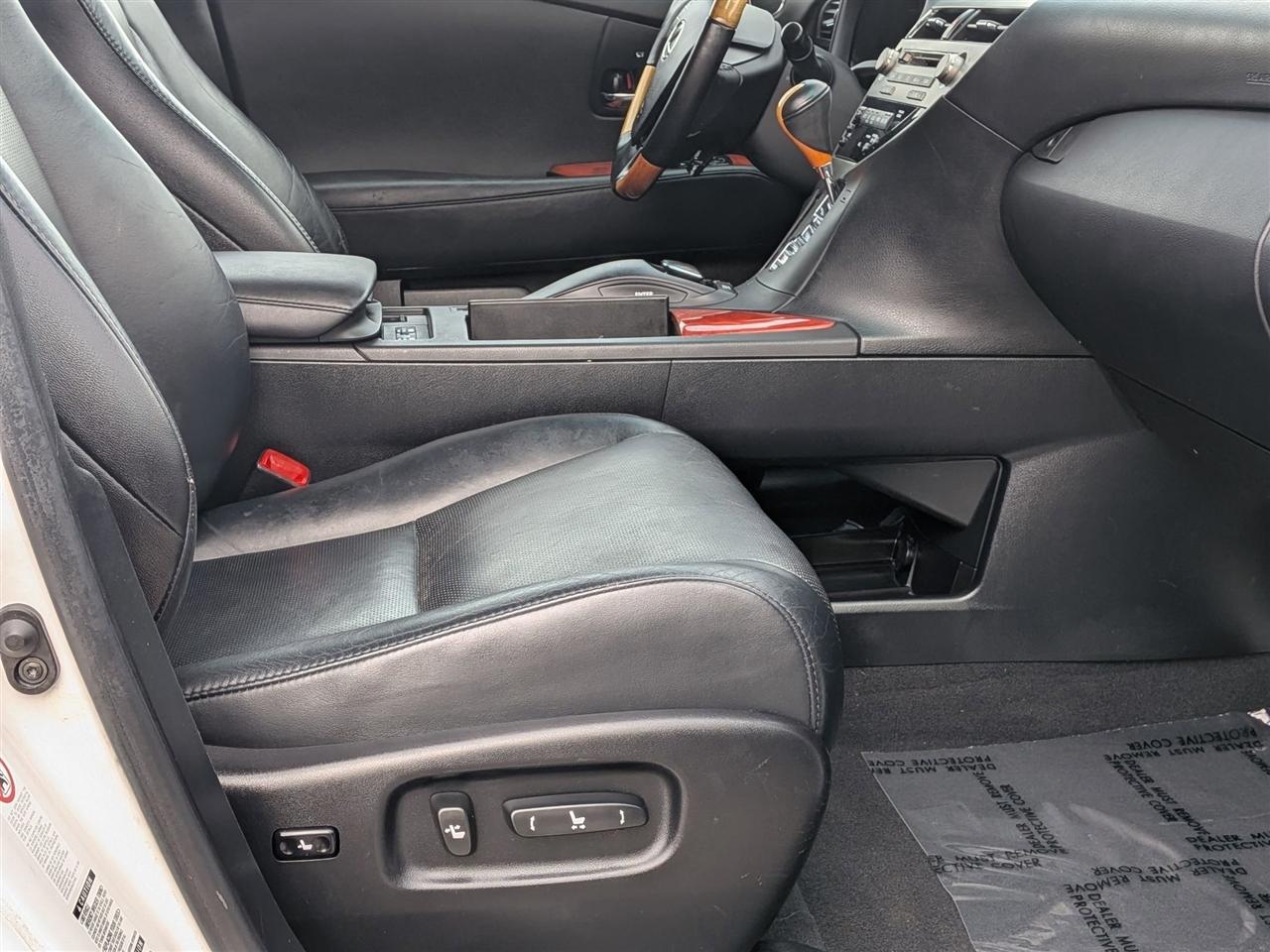 Lexus RX 350 4D SUV AWD 2011