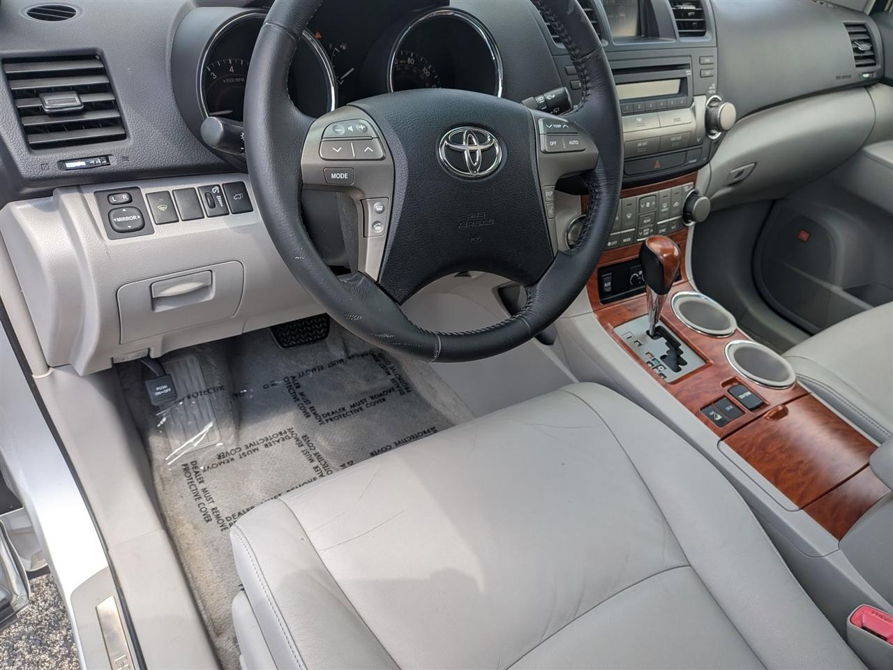 Toyota Highlander Limited 4D SUV AWD 2009
