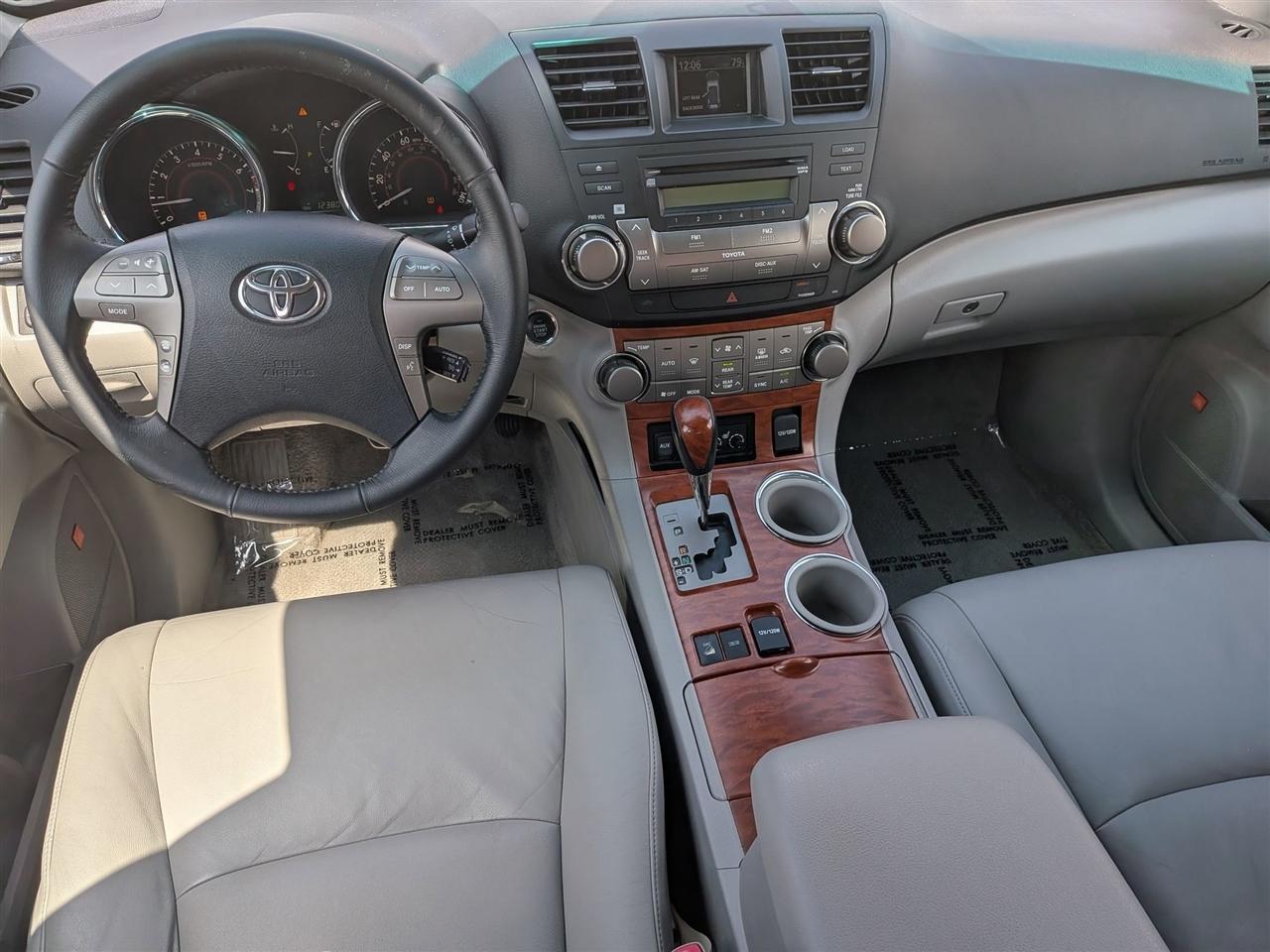 Toyota Highlander Limited 4D SUV AWD 2009