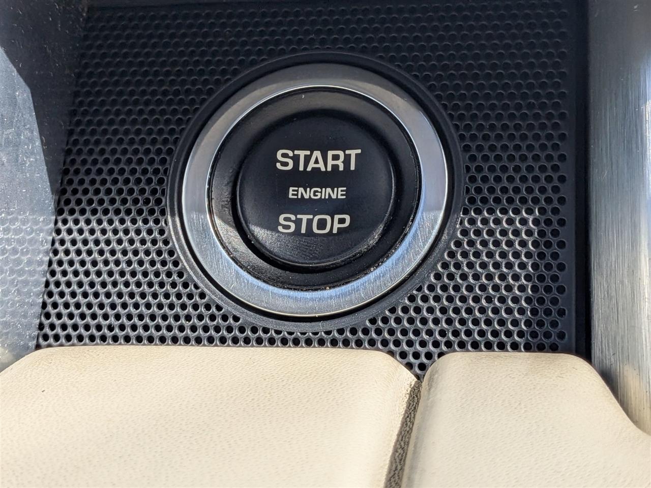 Land Rover Range Rover 5.0L V8 Supercharged 2013