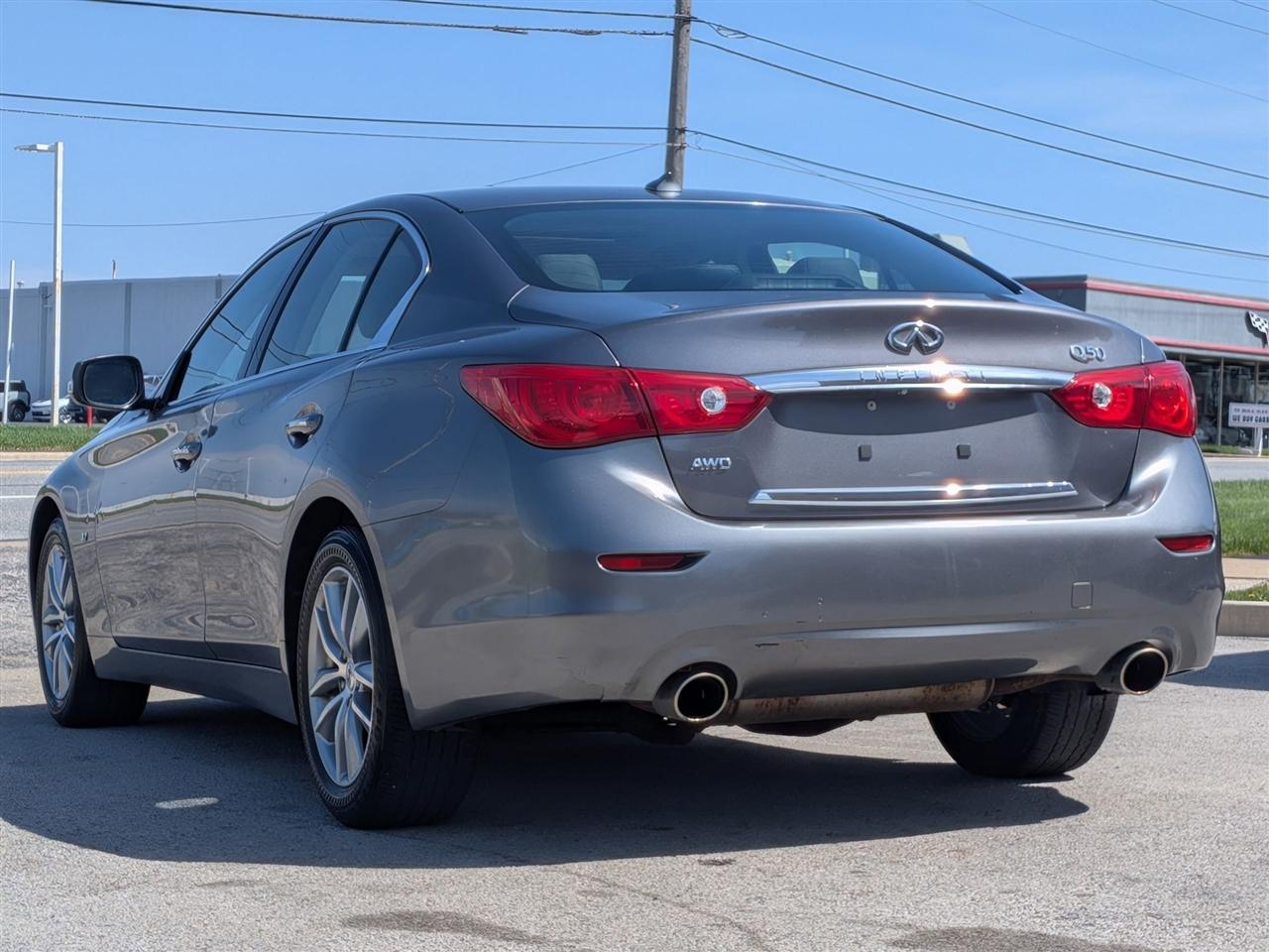 Infiniti Q50 Premium AWD 2014