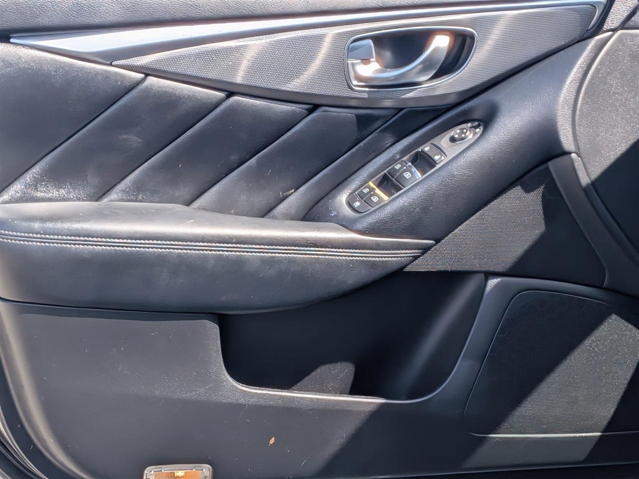 Infiniti Q50 Premium AWD 2014