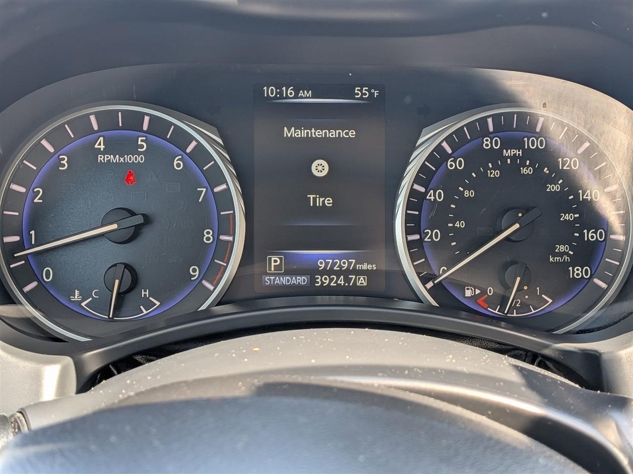 Infiniti Q50 Premium AWD 2014