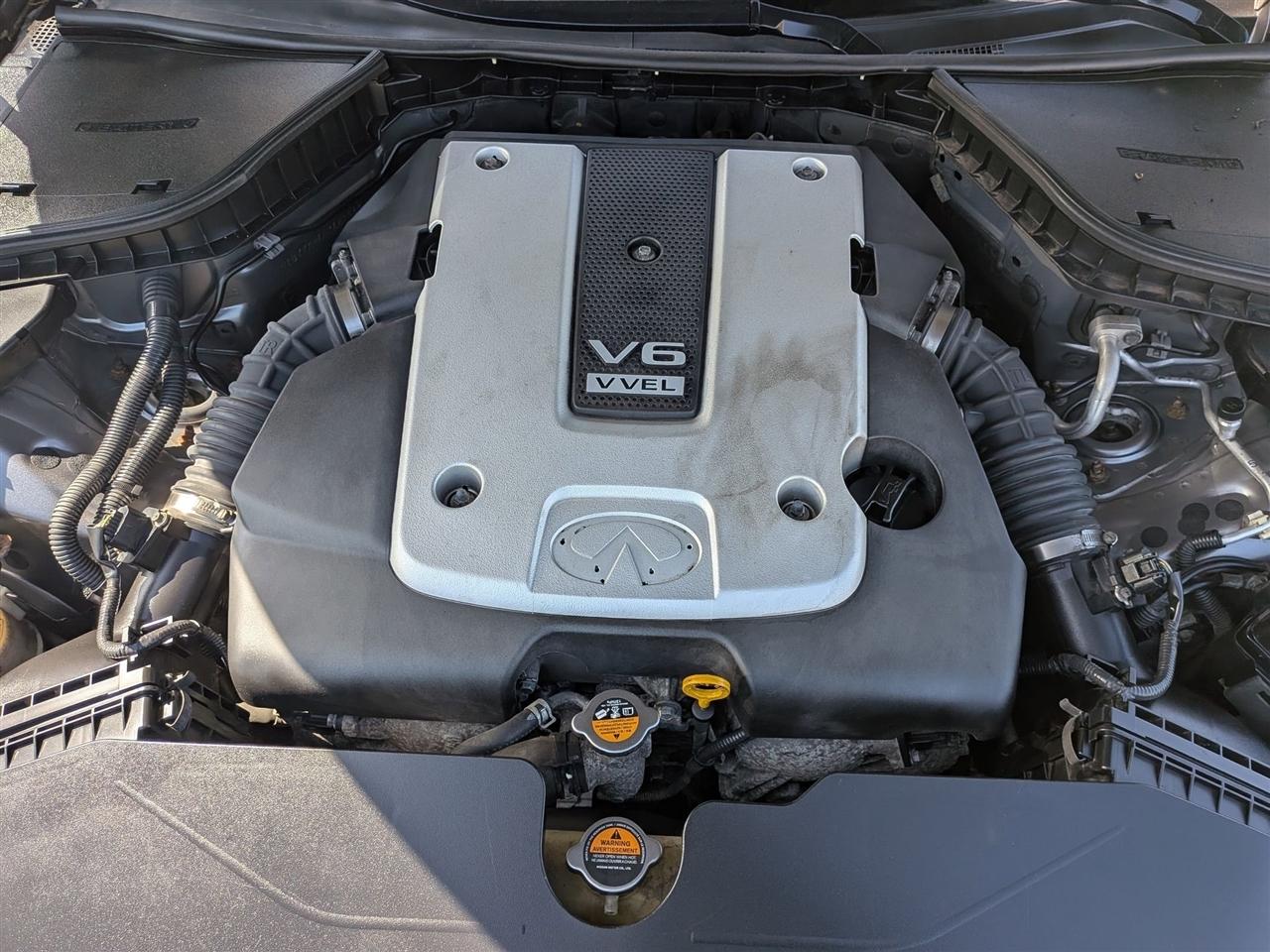 Infiniti Q50 Premium AWD 2014