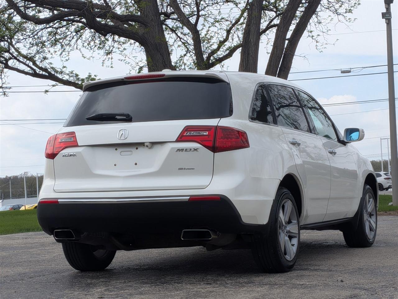 Acura MDX SH-AWD w/Technology Package 2011