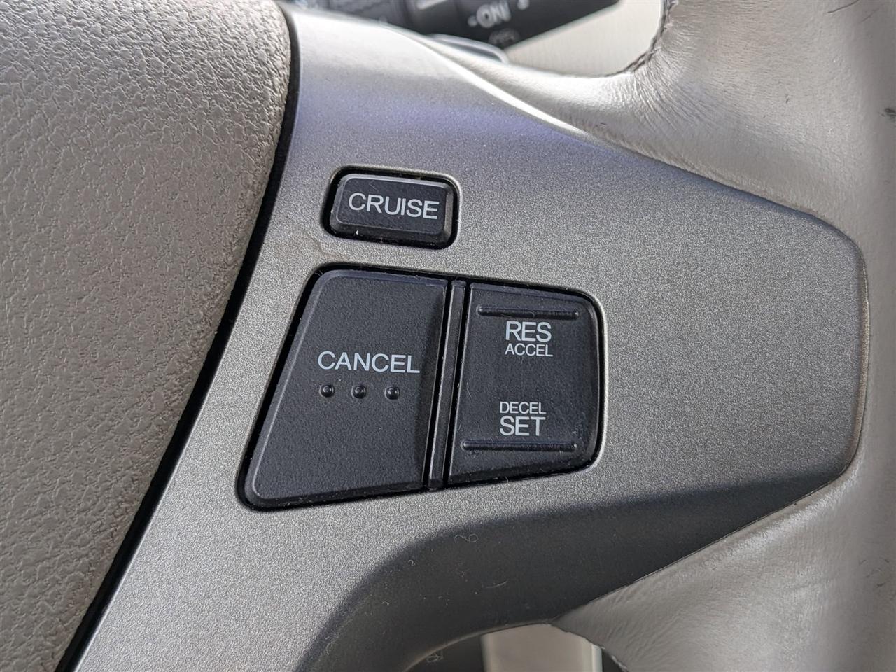 Acura MDX SH-AWD w/Technology Package 2011