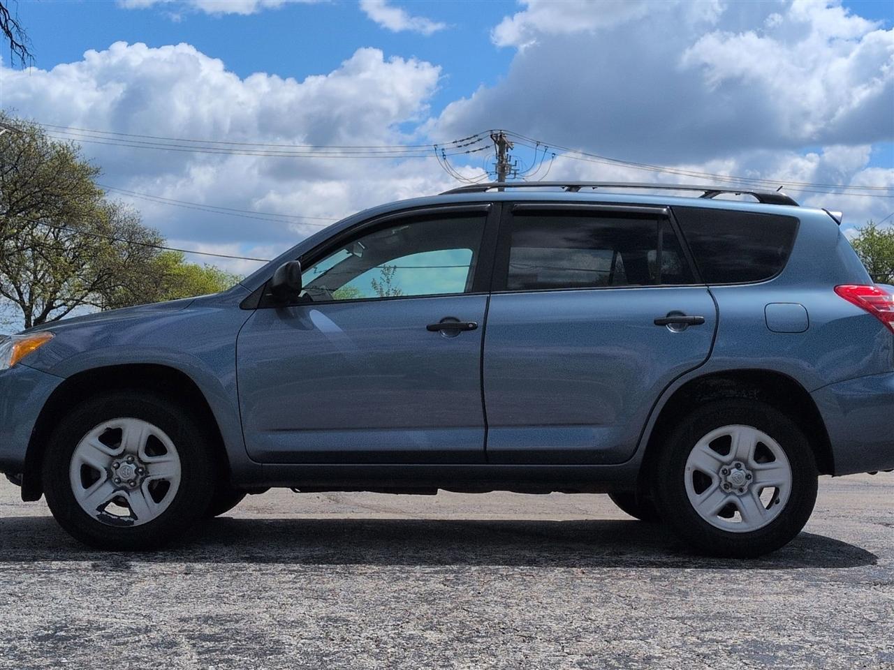 Toyota RAV4 Base I4 4WD 2010