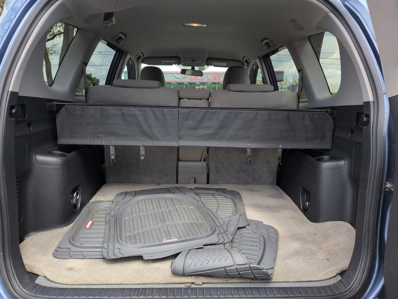 Toyota RAV4 Base I4 4WD 2010