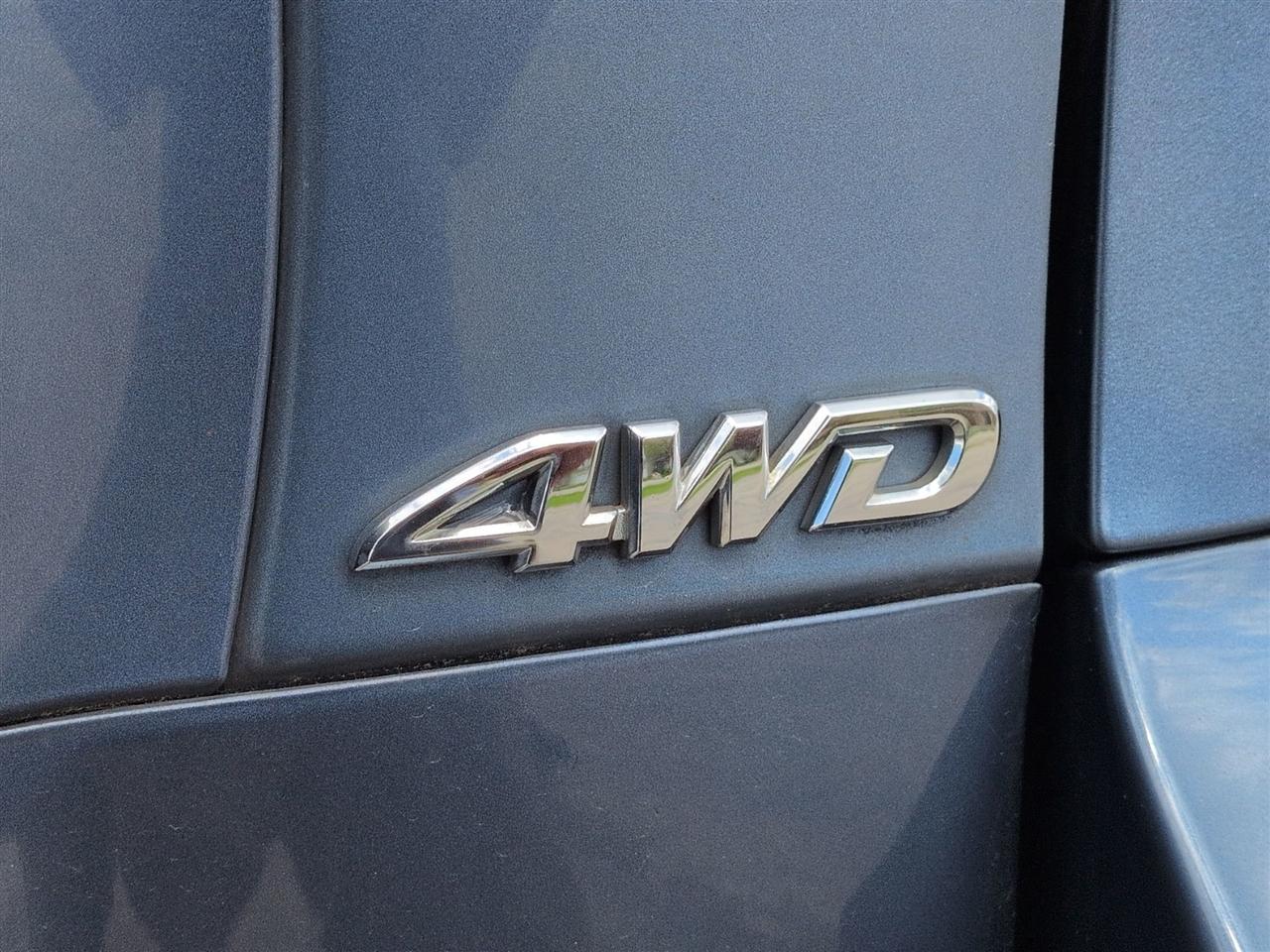 Toyota RAV4 Base I4 4WD 2010