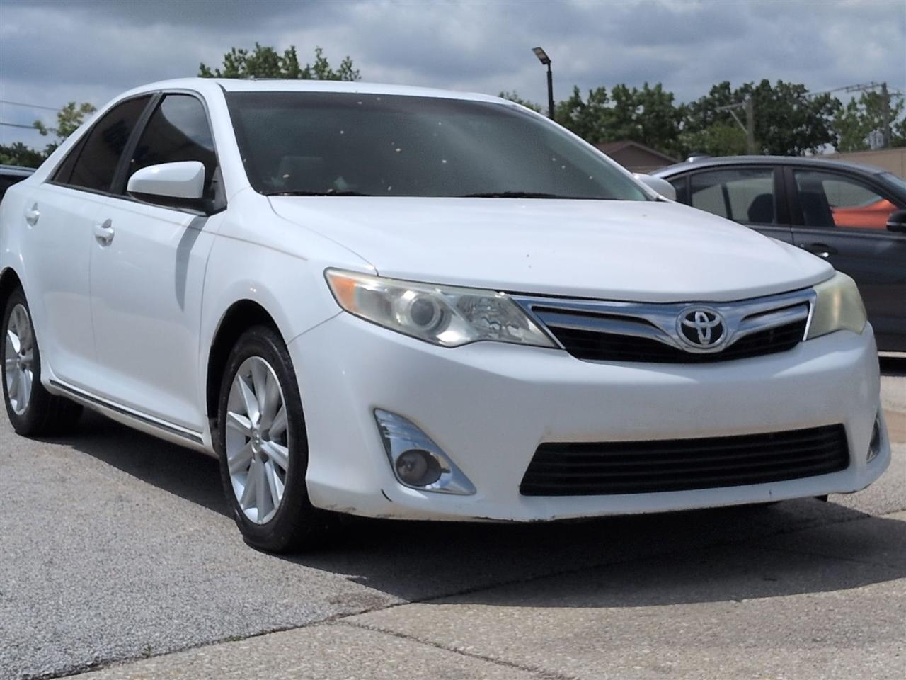 Toyota Camry XLE V6 2013