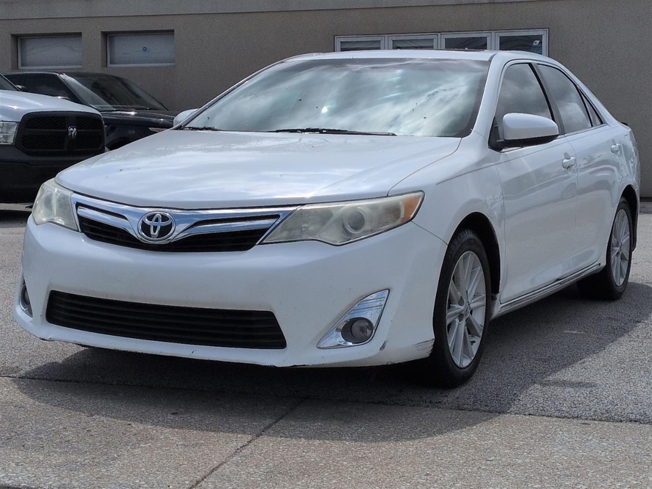 Toyota Camry XLE V6 2013