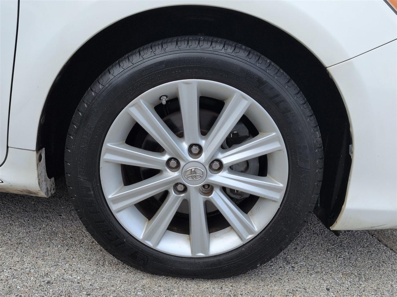 Toyota Camry XLE V6 2013