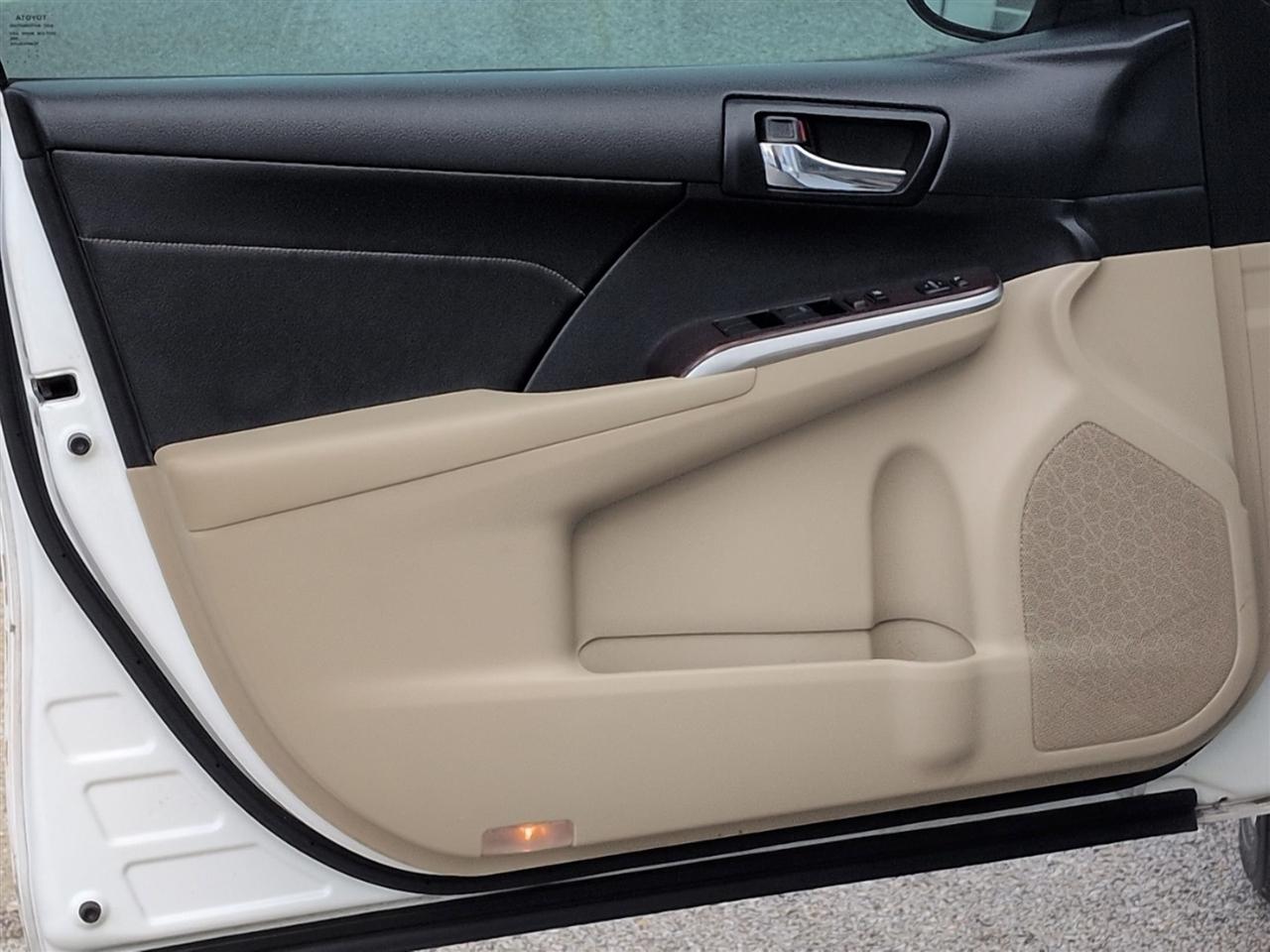 Toyota Camry XLE V6 2013