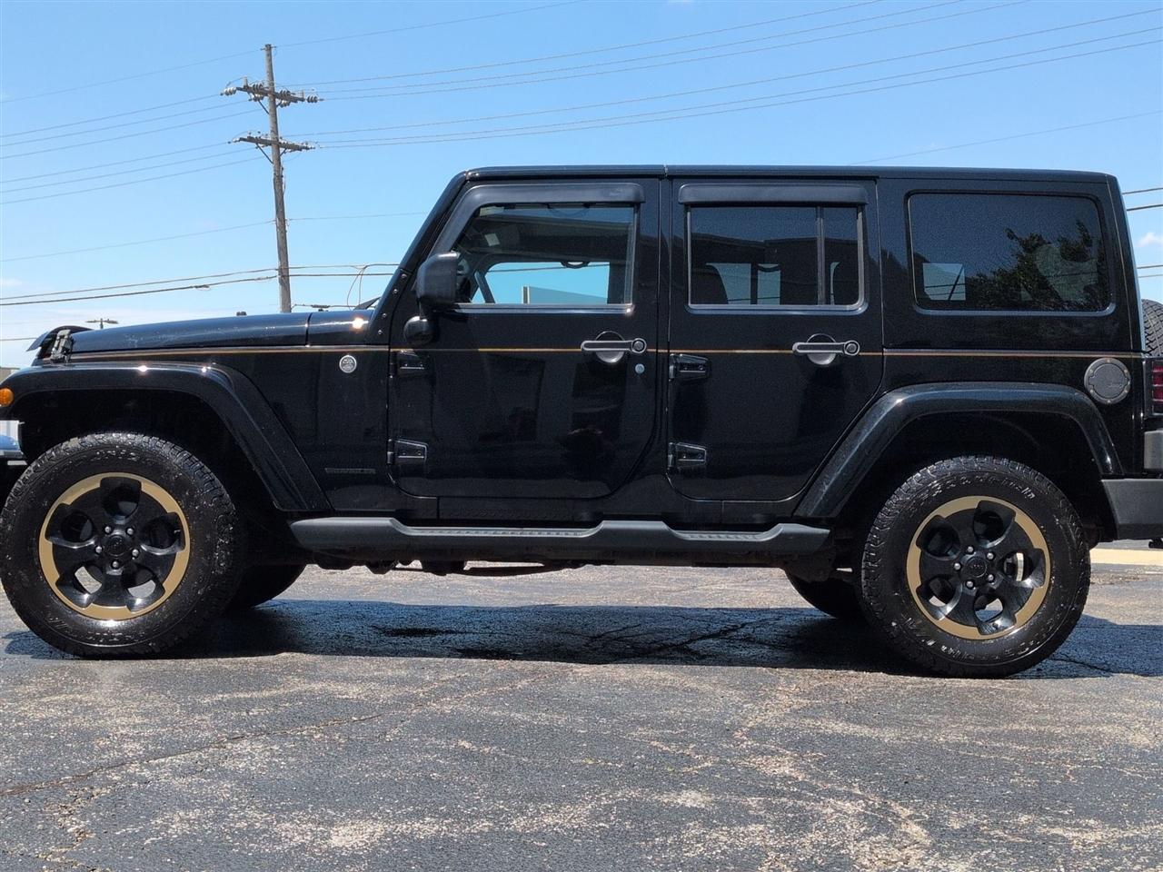 Jeep Wrangler Unlimited Sahara 4D SUV 4WD 2014