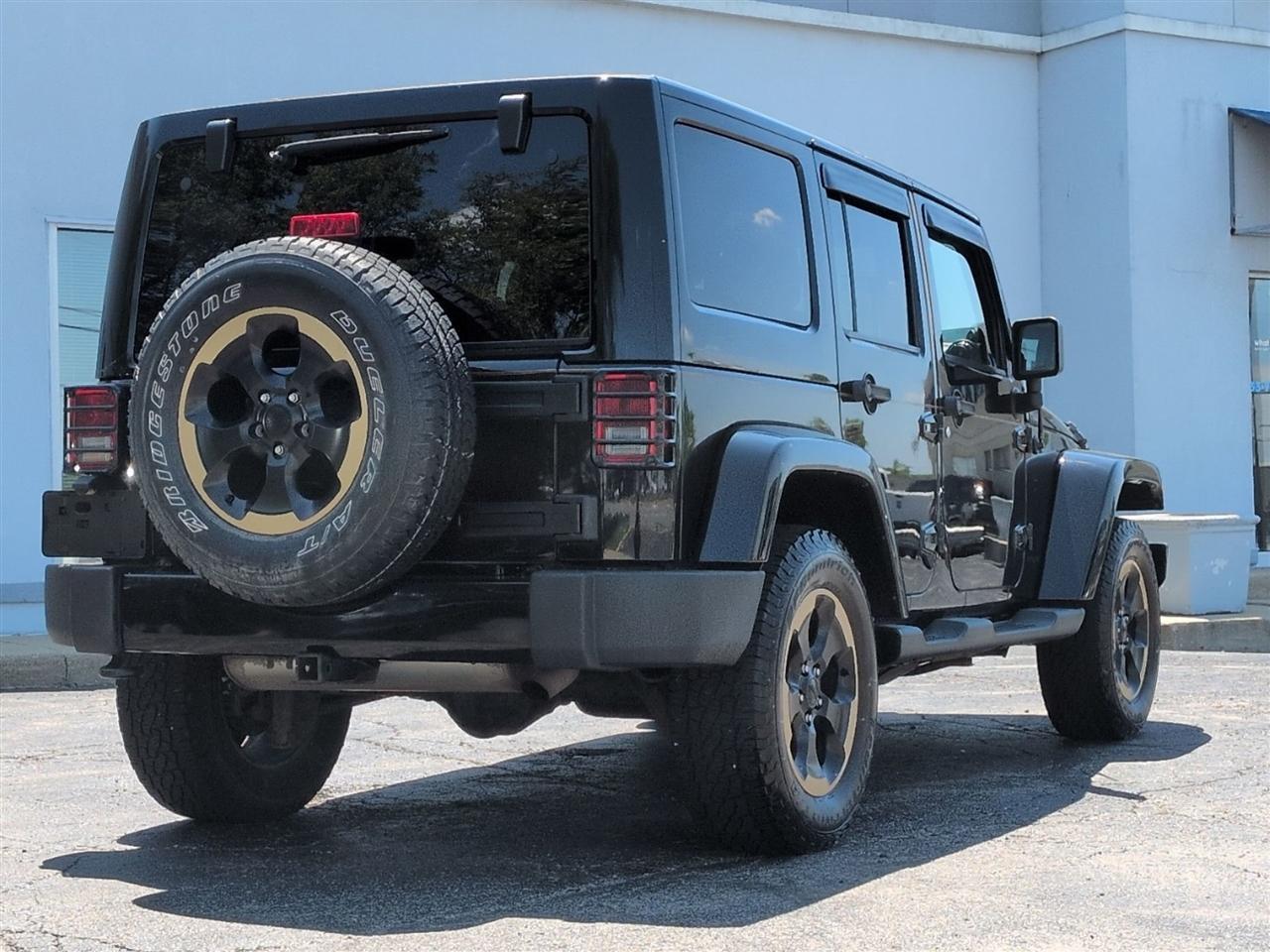 Jeep Wrangler Unlimited Sahara 4D SUV 4WD 2014