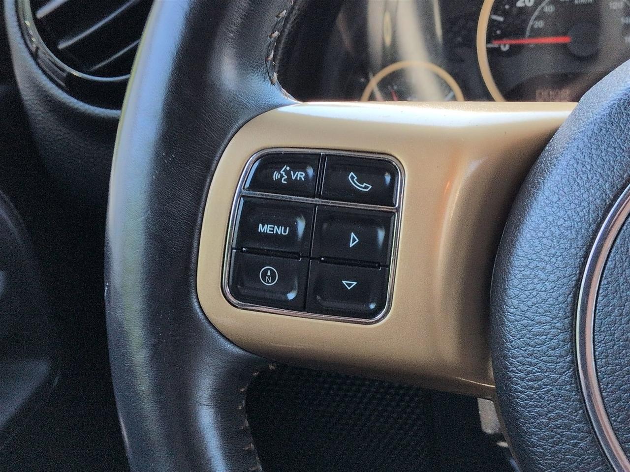 Jeep Wrangler Unlimited Sahara 4D SUV 4WD 2014