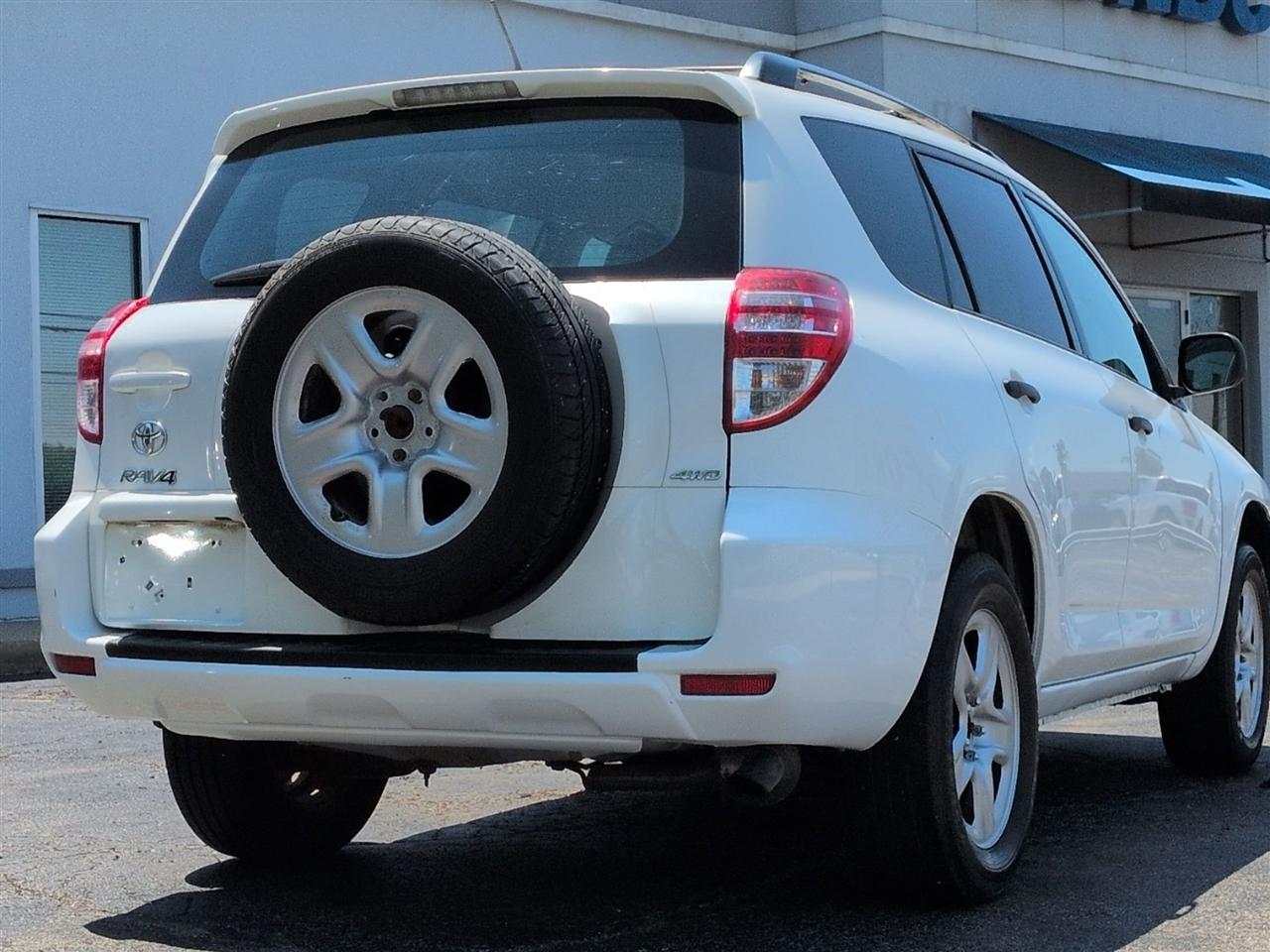 Toyota RAV4 Base I4 4WD 2012