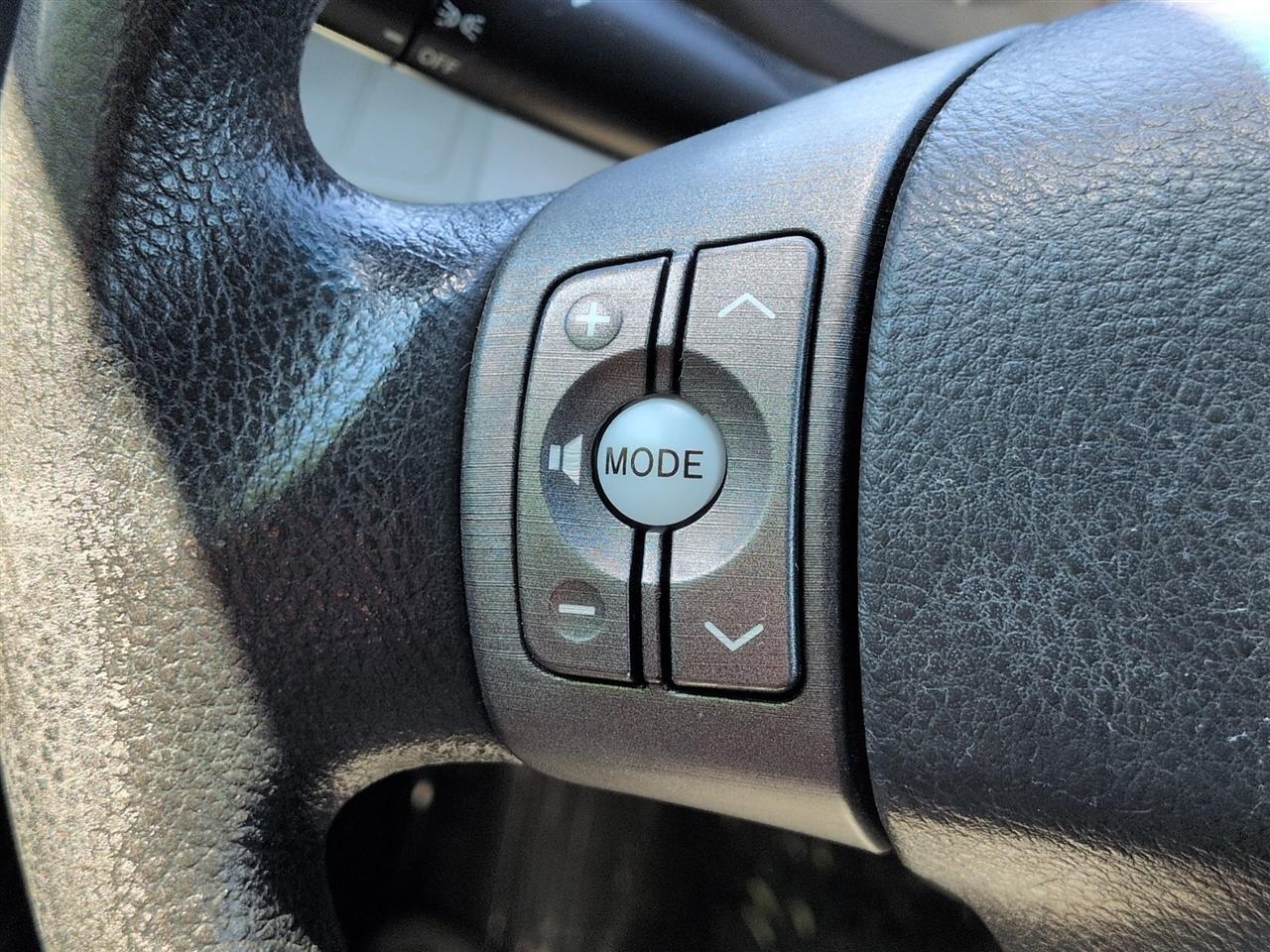 Toyota RAV4 Base I4 4WD 2012