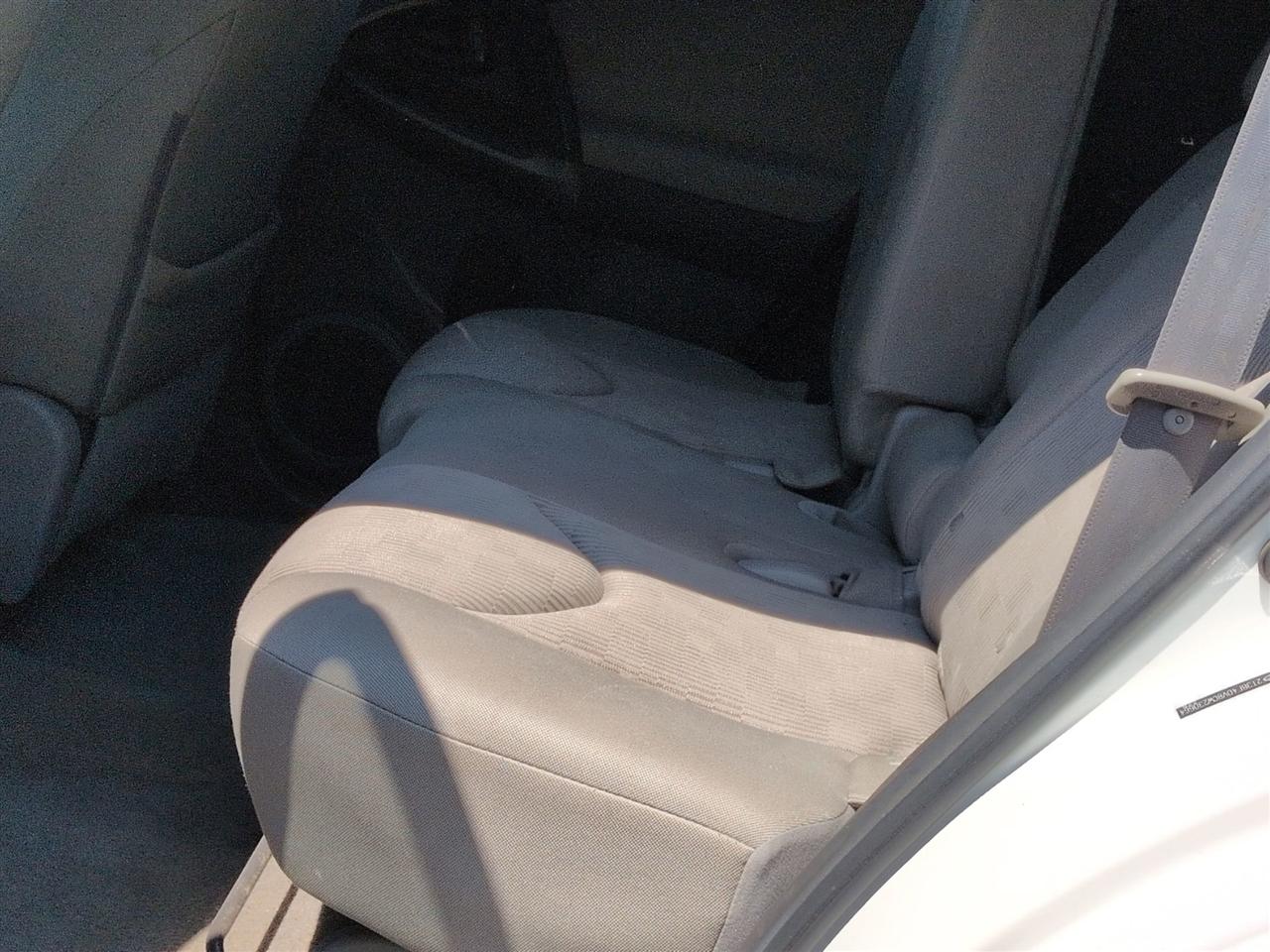 Toyota RAV4 Base I4 4WD 2012