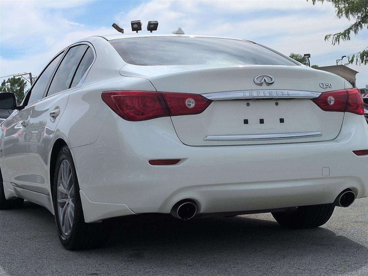 Infiniti Q50 Base 2015