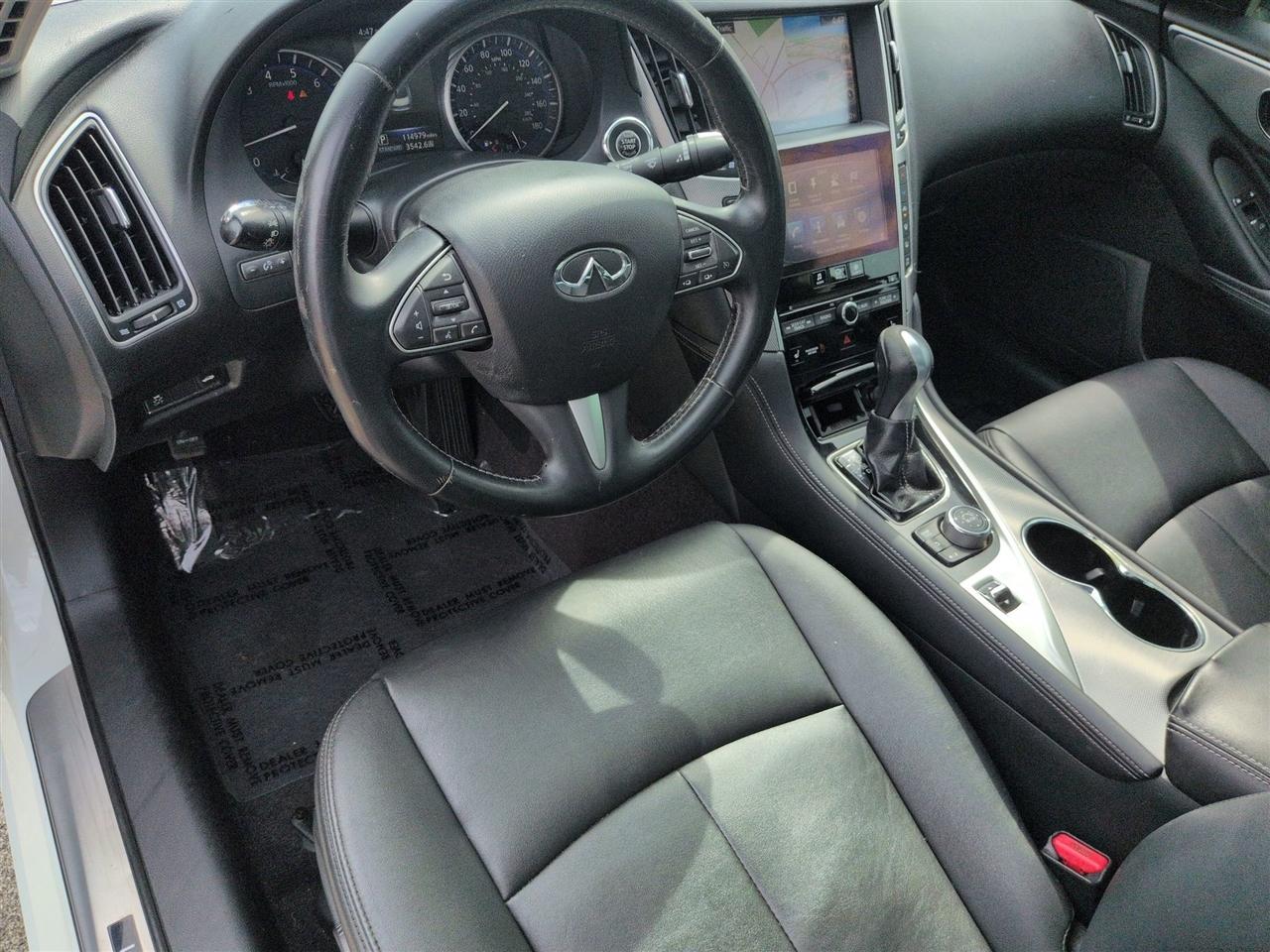 Infiniti Q50 Base 2015