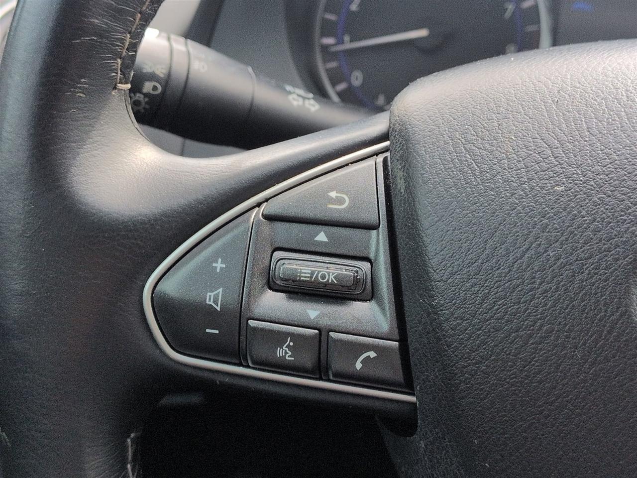 Infiniti Q50 Base 2015