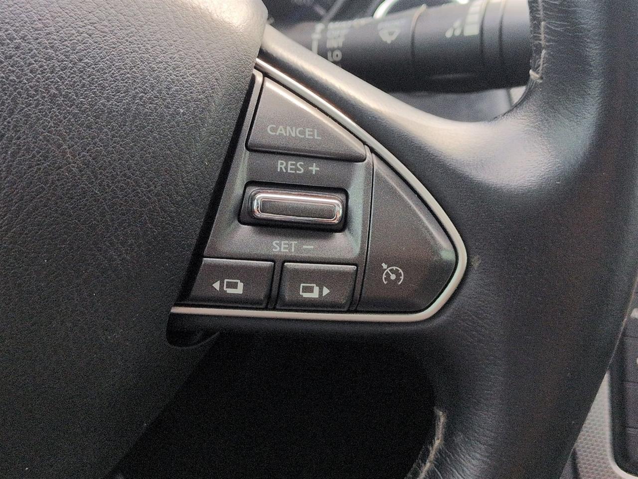 Infiniti Q50 Base 2015