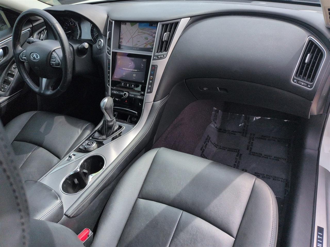 Infiniti Q50 Base 2015