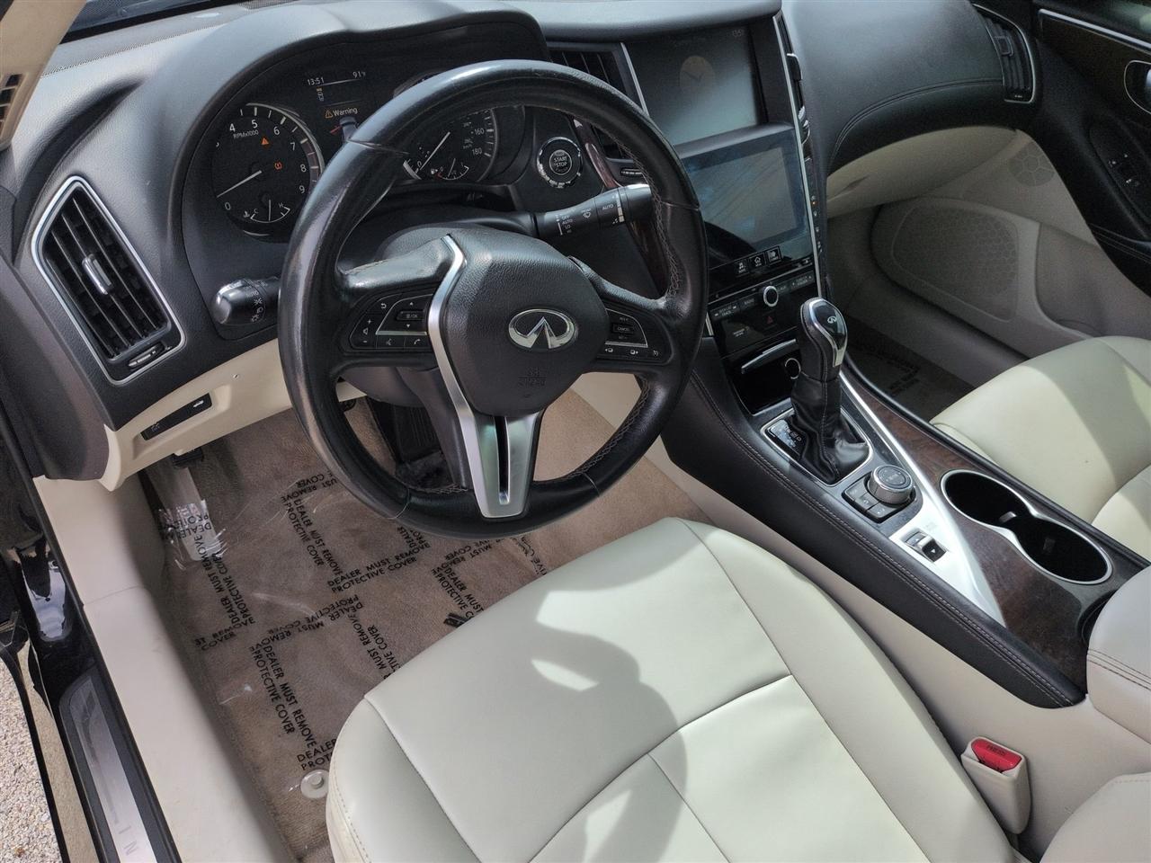 Infiniti Q50 3.0t LUXE 2019