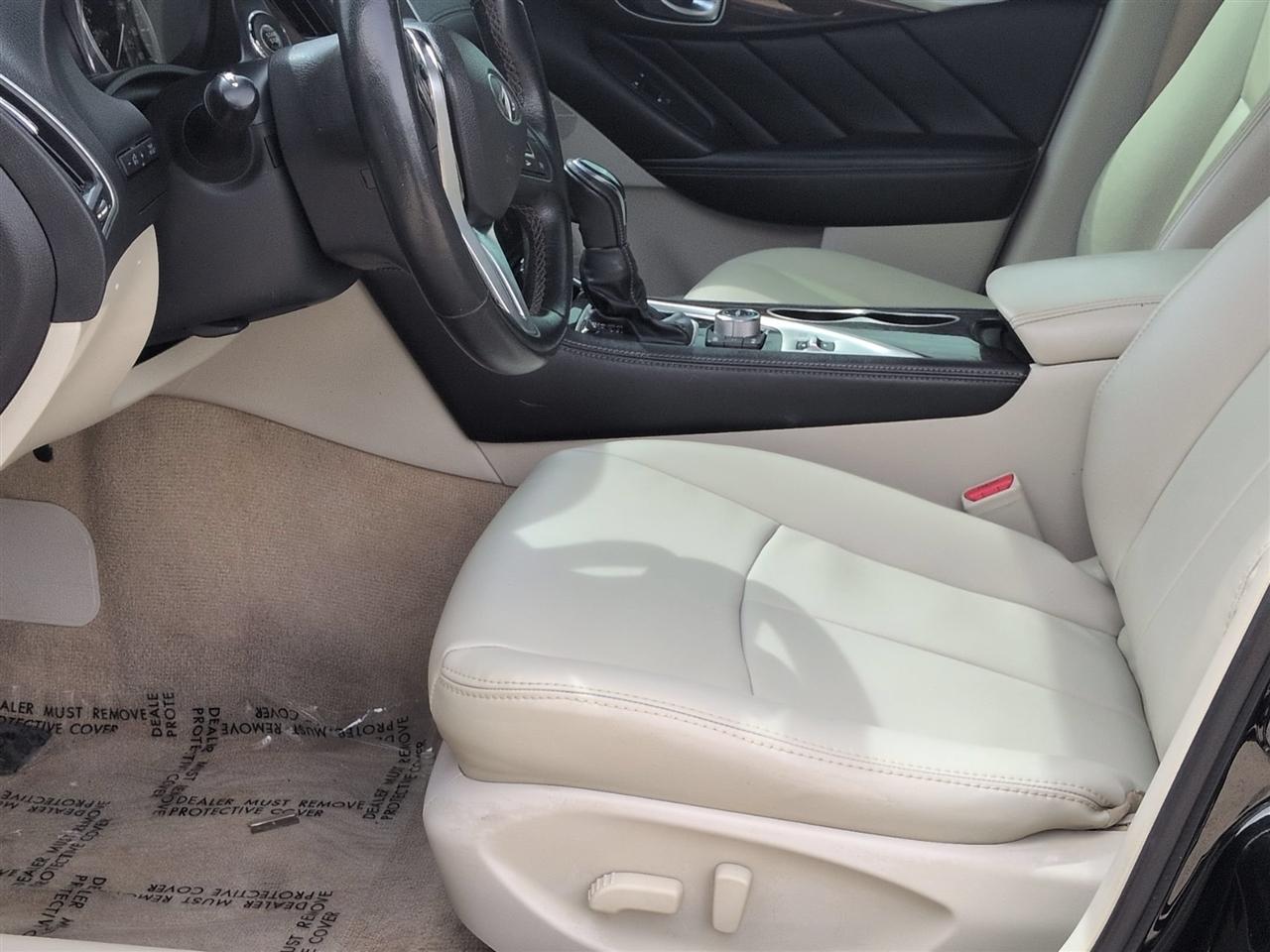 Infiniti Q50 3.0t LUXE 2019