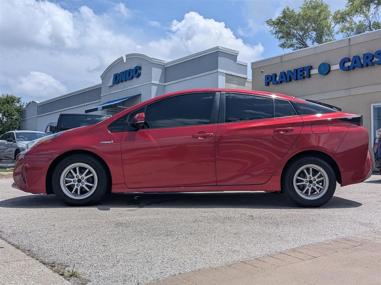 Toyota Prius Two 2018