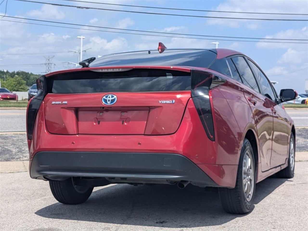 Toyota Prius Two 2018