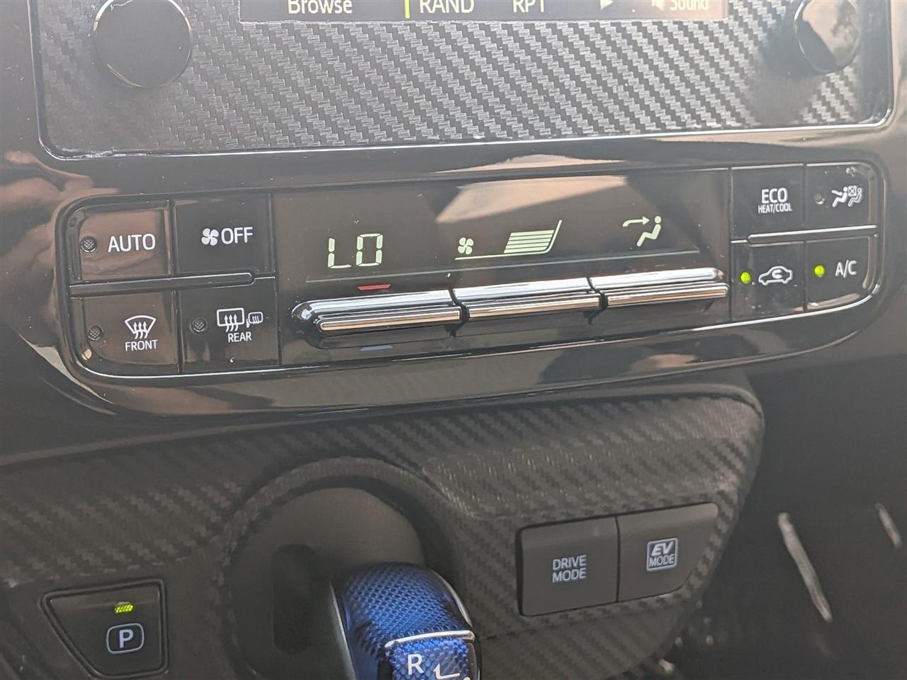Toyota Prius Two 2018