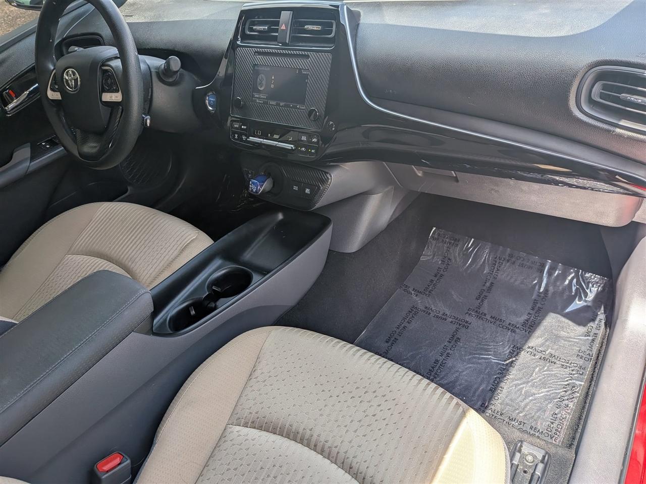 Toyota Prius Two 2018